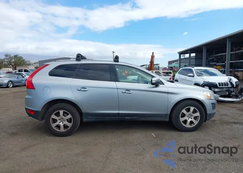 2012 Volvo Xc60 3.2/3.2 Platinum/3.2 Premier/3.2 Premier Plus из США, поврежденный, VIN YV4940DL2C2301391